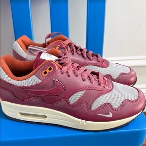 Nike Air Max 1 in Maroon and Cream Patta Brand new size 8